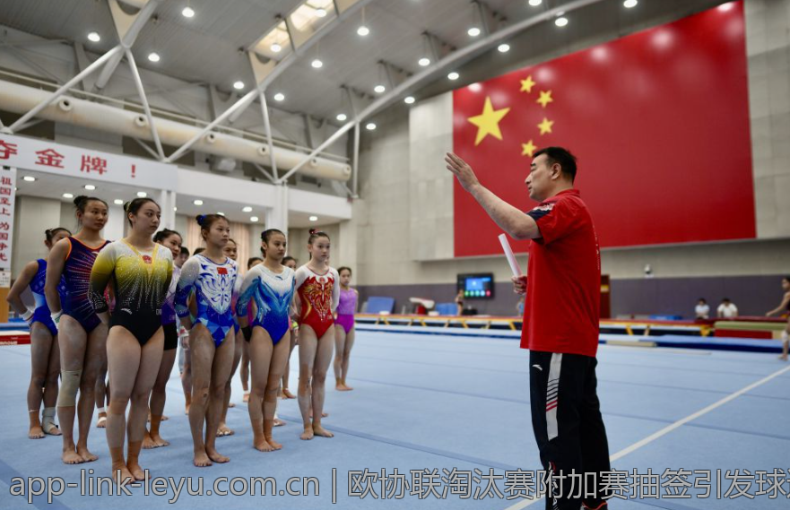 欧协联淘汰赛附加赛抽签引发球迷热议与期待